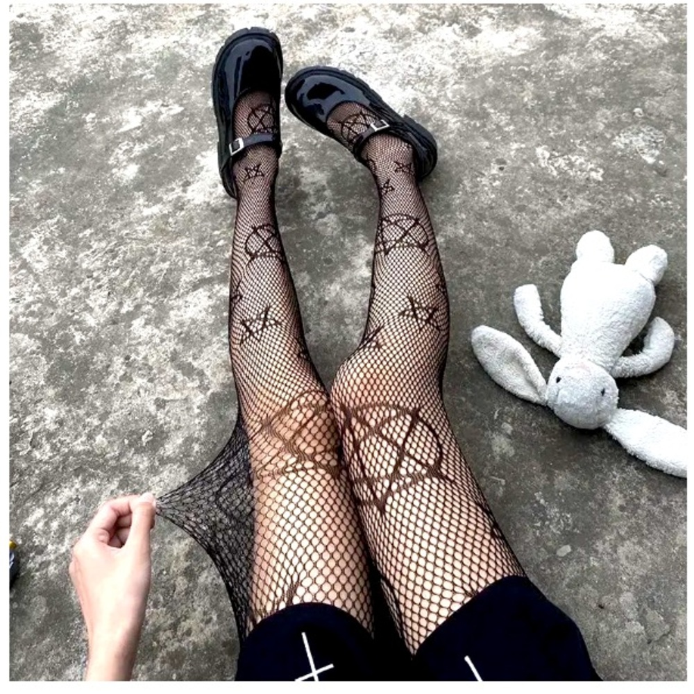 Pentagram Fishnets